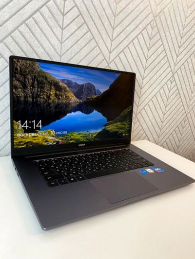 Лот: 19257850. Фото: 1. Ультрабук Honor MagicBook 15 BDR-WFH9AHN. Ноутбуки