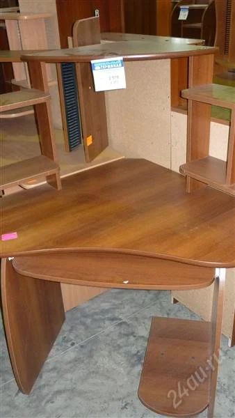 Лот: 843124. Фото: 1. компьютерный стол.угловой.отс... Стойки и тумбы для аппаратуры