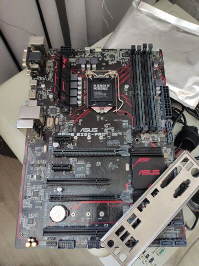 Лот: 11198627. Фото: 1. Материнская плата Asus Prime B250-PRO... Материнские платы