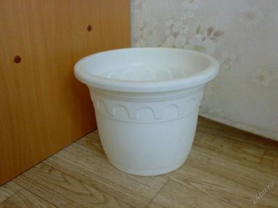 Лот: 61707. Фото: 1. Горшок пластиковый 8,5л. Кашпо, горшки, вазоны для цветов