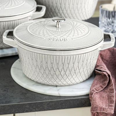 Лот: 24935959. Фото: 1. Кокот Staub La Cocotte 4,25л... Кастрюли