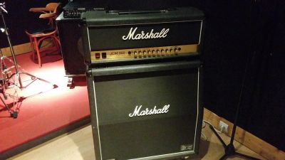 Лот: 11413252. Фото: 1. Куплю кабинет Marshall 1960AV... Гитарные эффекты и комбоусилители