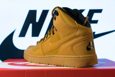 Лот: 9265584. Фото: 1. Кеды Nike Son of Force Mid winter. Кеды, кроссовки, слипоны