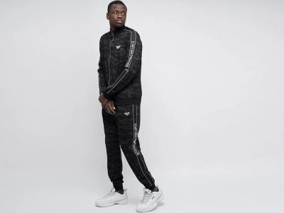 Лот: 18886184. Фото: 1. Спортивный костюм Emporio Armani... Спортивные костюмы