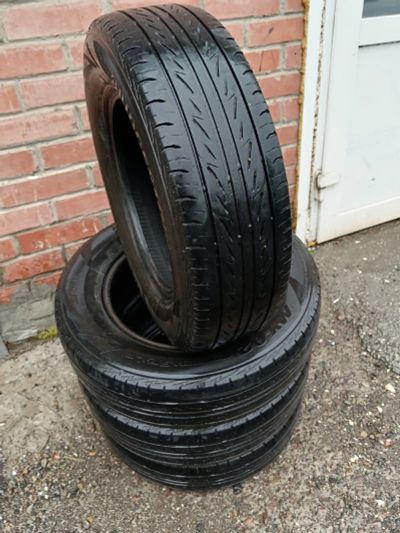 Лот: 25411792. Фото: 1. Шины летние Bridgestone Sporty... Шины