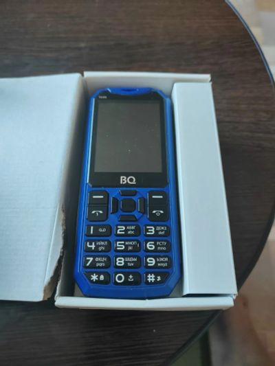 Лот: 24886165. Фото: 1. Телефон BQ tank BQ-2428. Кнопочные мобильные телефоны