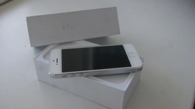 Лот: 4445809. Фото: 1. Apple Iphone 5 16GB White - [Обмены... Смартфоны