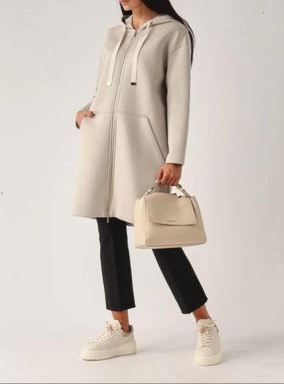 Лот: 24971010. Фото: 1. Пальто Max Mara, размеры: M, L... Верхняя одежда