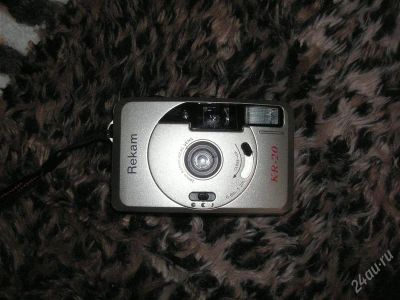 Лот: 1015473. Фото: 1. фотик полностью исправен. Плёночные компактные