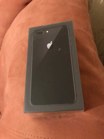 Лот: 11733787. Фото: 1. iPhone 8 Plus 64 gb новый, запечатан. Смартфоны