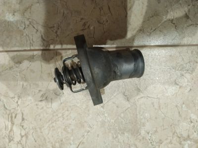 Лот: 24887445. Фото: 1. Термостат 1Gfe. Двигатель и элементы двигателя