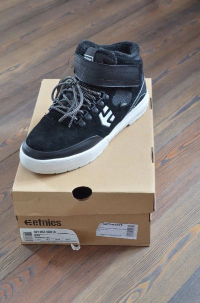 Лот: 8441094. Фото: 1. Новые полуботинки etnies sky rise... Ботинки, полуботинки