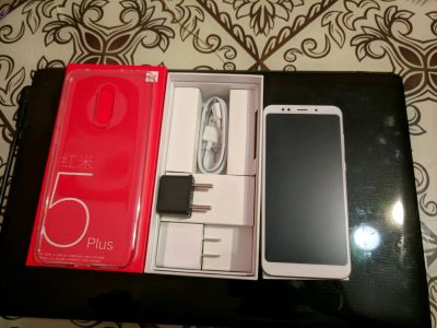 Лот: 11186610. Фото: 1. Новый Xiaomi redmi 5 plus 3/32gb... Смартфоны