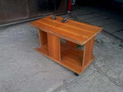 Лот: 5944201. Фото: 1. стол журнальный с парой колёс... Журнальные столики