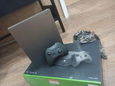 Лот: 16850000. Фото: 1. Xbox One x. Игровые приставки, консоли