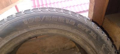 Лот: 19563023. Фото: 1. Шины зимние nokia. Шины