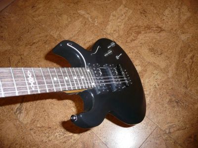 Лот: 3549459. Фото: 1. ОТМЕНная Schecter SGR-1 Black. Гитары
