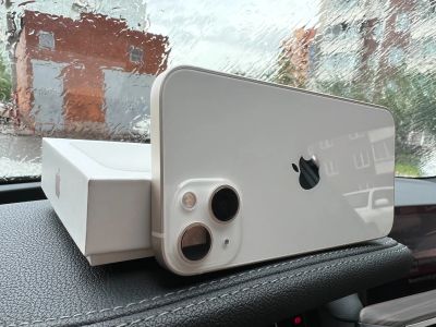 Лот: 19283980. Фото: 1. Продам iPhone 13 128 РСТ! На гарантии... Смартфоны