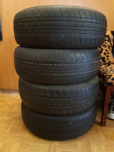 Лот: 15876491. Фото: 1. Шины Bridgestone 205/65/15. Шины