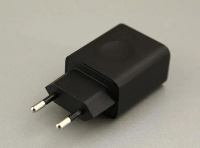 Лот: 8418109. Фото: 1. Зарядное устройство USB 2A, белый... Зарядные устройства, блоки питания, адаптеры сетевые для смартфонов