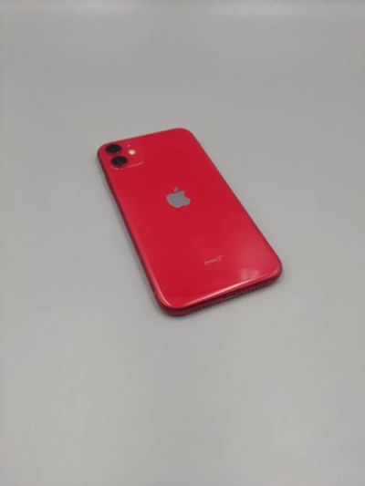 Лот: 20509114. Фото: 1. Apple iPhone 11 64GB Red 352370396812399. Смартфоны