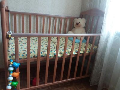 Лот: 8219314. Фото: 1. Детская кроватка. Детские кровати и кроватки