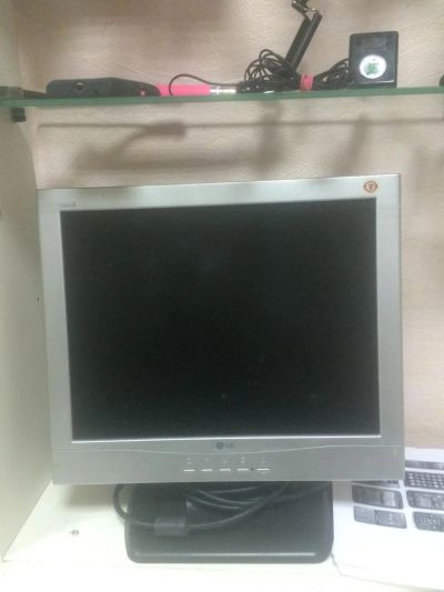 Лот: 6633205. Фото: 1. монитор LG с небольшим дефектом. ЖК-мониторы