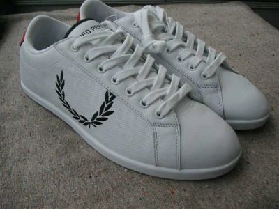 Лот: 5932159. Фото: 1. Кеды кожа Fred Perry р.43-43,5rus... Кеды, кроссовки, слипоны