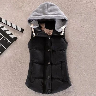 Лот: 6014839. Фото: 1. новая жилетка р48. Верхняя одежда