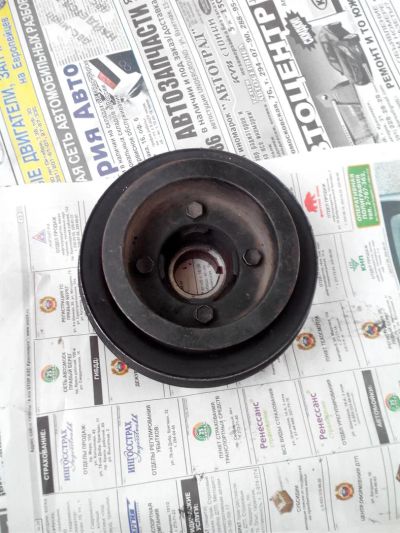 Лот: 3687736. Фото: 1. Шкив Toyota Hiace 3L 5L. Двигатель и элементы двигателя