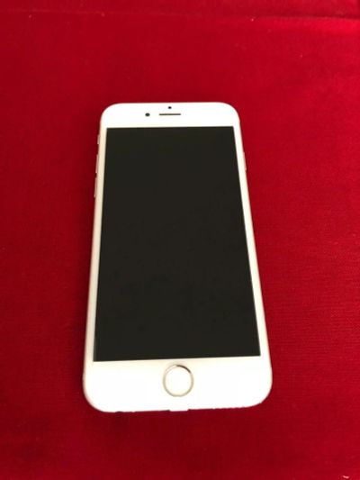 Лот: 12951051. Фото: 1. iPhone 6S 32 Гб отличное состояние. Смартфоны