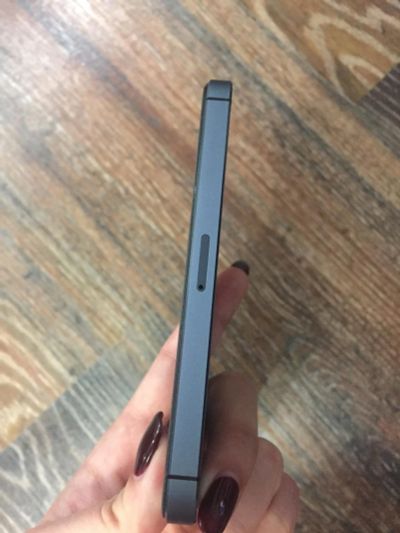 Лот: 9181526. Фото: 1. iPhone 5 16gb (Черный) хорошее... Смартфоны