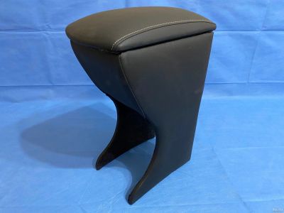 Лот: 17588476. Фото: 1. Подлокотник Nissan X-TRAIL 2000-2006г... Салон