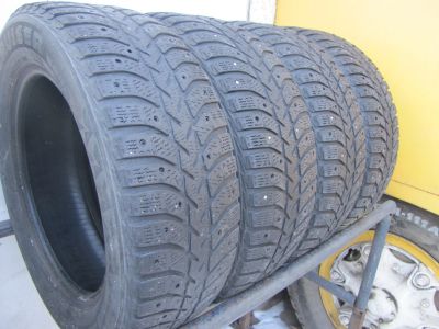 Лот: 18419077. Фото: 1. 2шт. 205-60-16 Bridgestone Ice... Шины