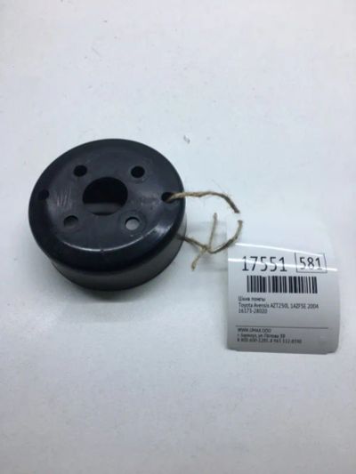 Лот: 20379894. Фото: 1. Шкив помпы Toyota Avensis 2004... Двигатель и элементы двигателя