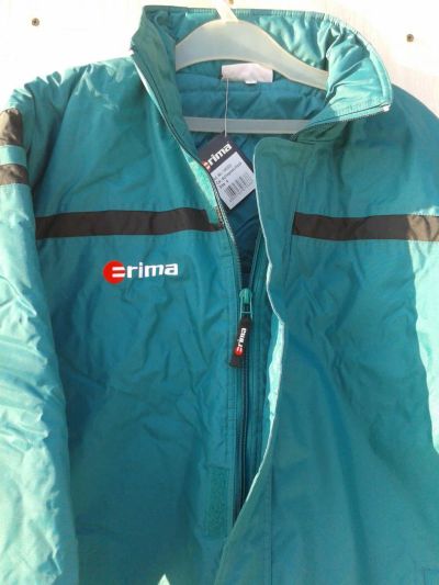 Лот: 8519284. Фото: 1. Спортивная фирменная куртка Erima... Зимняя спортивная одежда