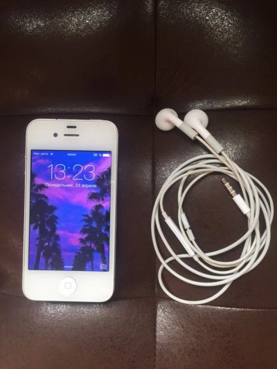 Лот: 9540929. Фото: 1. iPhone 4. Смартфоны