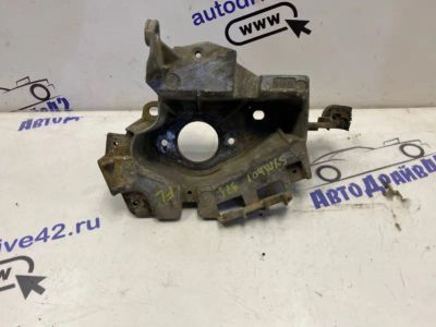 Лот: 21714518. Фото: 1. кронштейн двигателя Renault Symbol... Двигатель и элементы двигателя