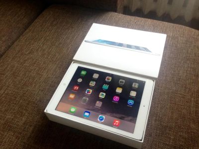 Лот: 7731589. Фото: 1. Продам iPad Air, 16gb, 3G, сим... Планшеты