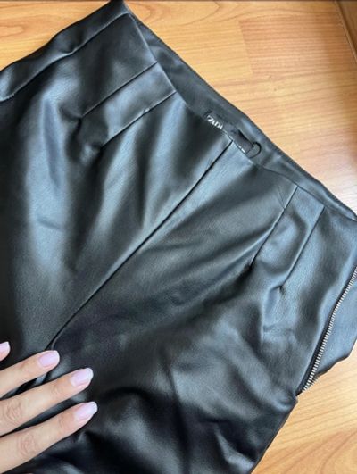 Лот: 20990966. Фото: 1. Брюки Zara новые. Брюки, шорты