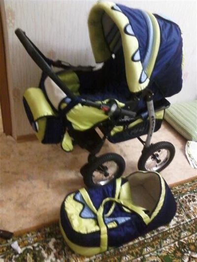 Лот: 1487574. Фото: 1. Коляска. Коляски