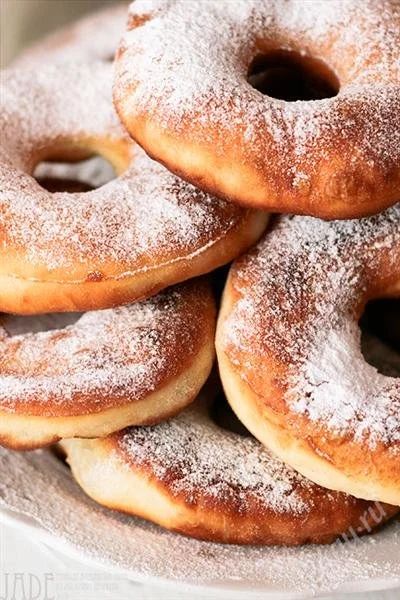 Лот: 2884283. Фото: 1. Свежие вкусные сладкие пончики... Другое (кондитерские изделия, конфеты)