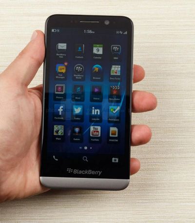 Лот: 6950166. Фото: 1. Blackberry z30. Смартфоны