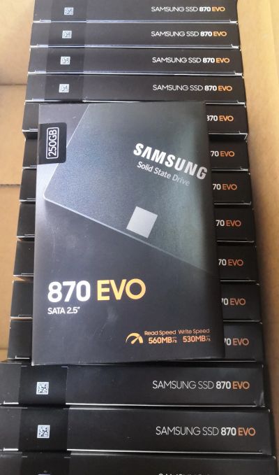 Лот: 19222686. Фото: 1. SSD Samsung 250GB 870 EVO. SSD-накопители