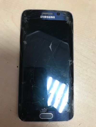Лот: 20074357. Фото: 1. №1684 . Samsung S6 Edge G920F... Смартфоны