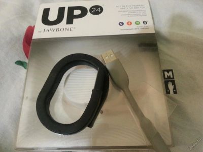 Лот: 5858113. Фото: 1. Jawbone UP24. Спортивная символика и атрибутика