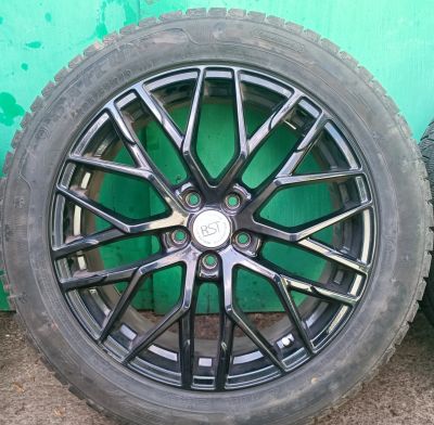 Лот: 25777587. Фото: 1. Колеса в сборе 225/55 R19 зима. Шины на дисках