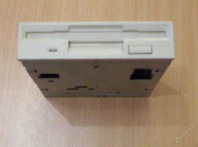 Лот: 896619. Фото: 1. Дисковод 3.5". Приводы CD, DVD, BR, FDD