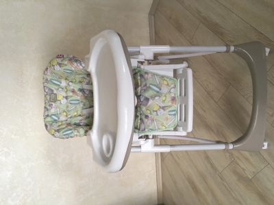 Лот: 11906217. Фото: 1. стульчик для кормления Happy Baby... Стульчики для кормления
