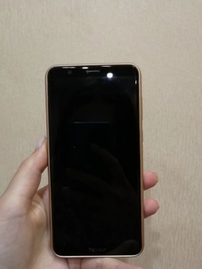 Лот: 15311538. Фото: 1. Honor 7x. Смартфоны